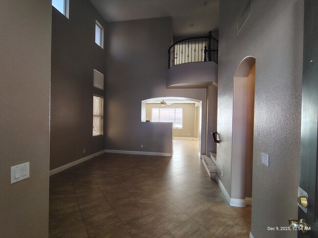 Building Photo - 4715 Deer Forest Ave