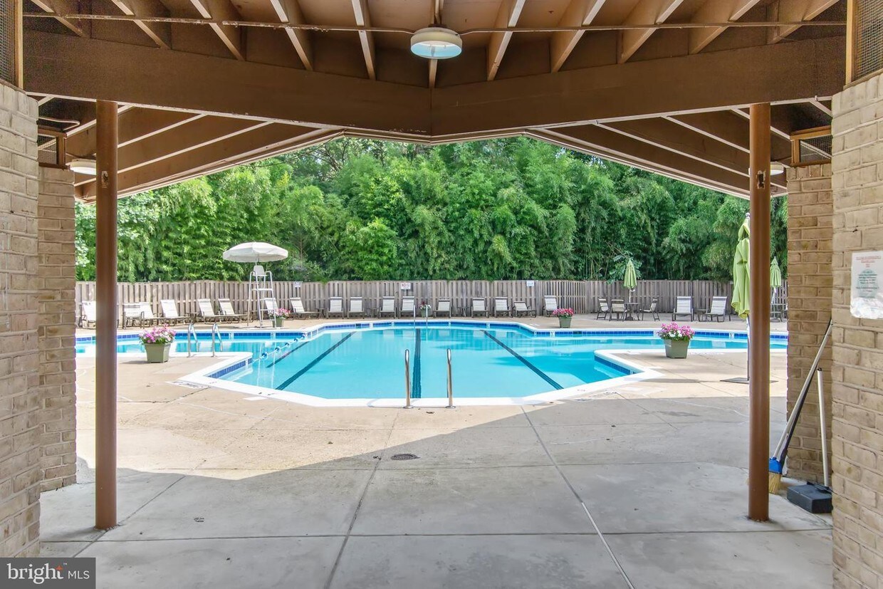9039 Sligo Creek Pkwy Unit 1503, Silver Spring, MD 20901 Condo for