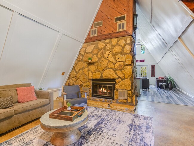 Foto del edificio - 1930 N Wheat Rd