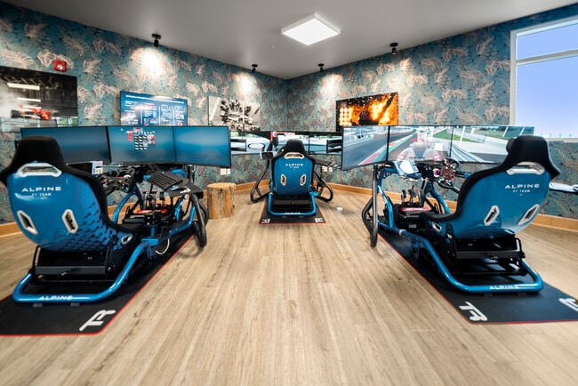 Clubhouse - F1 Gaming Station - The Feywild