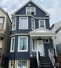 Building Photo - 2338 N Ridgeway Ave