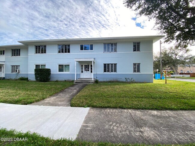 Foto del edificio - 500 S Beach St