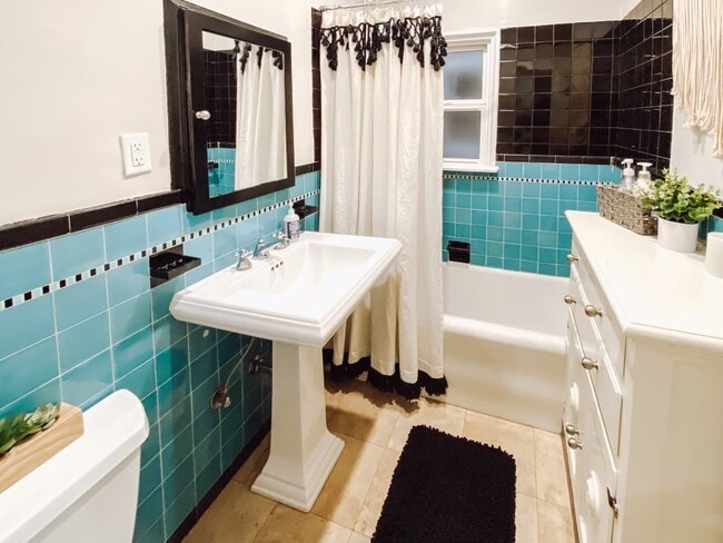Building Photo - The Adelon - FURNISHED SUITES