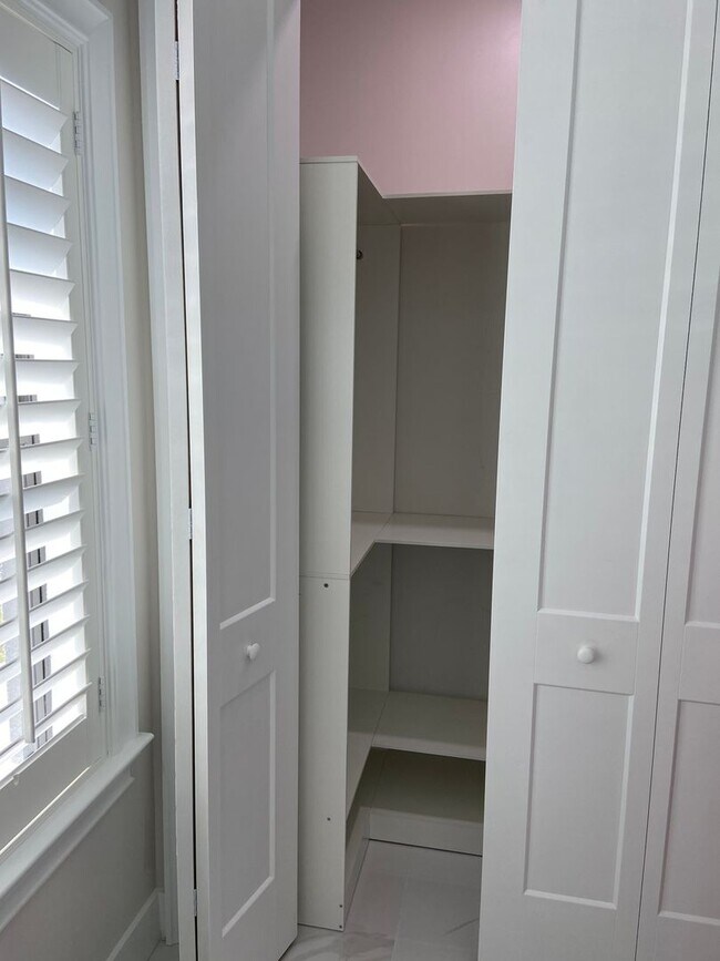 Building Photo - 3677 37th Ave NE