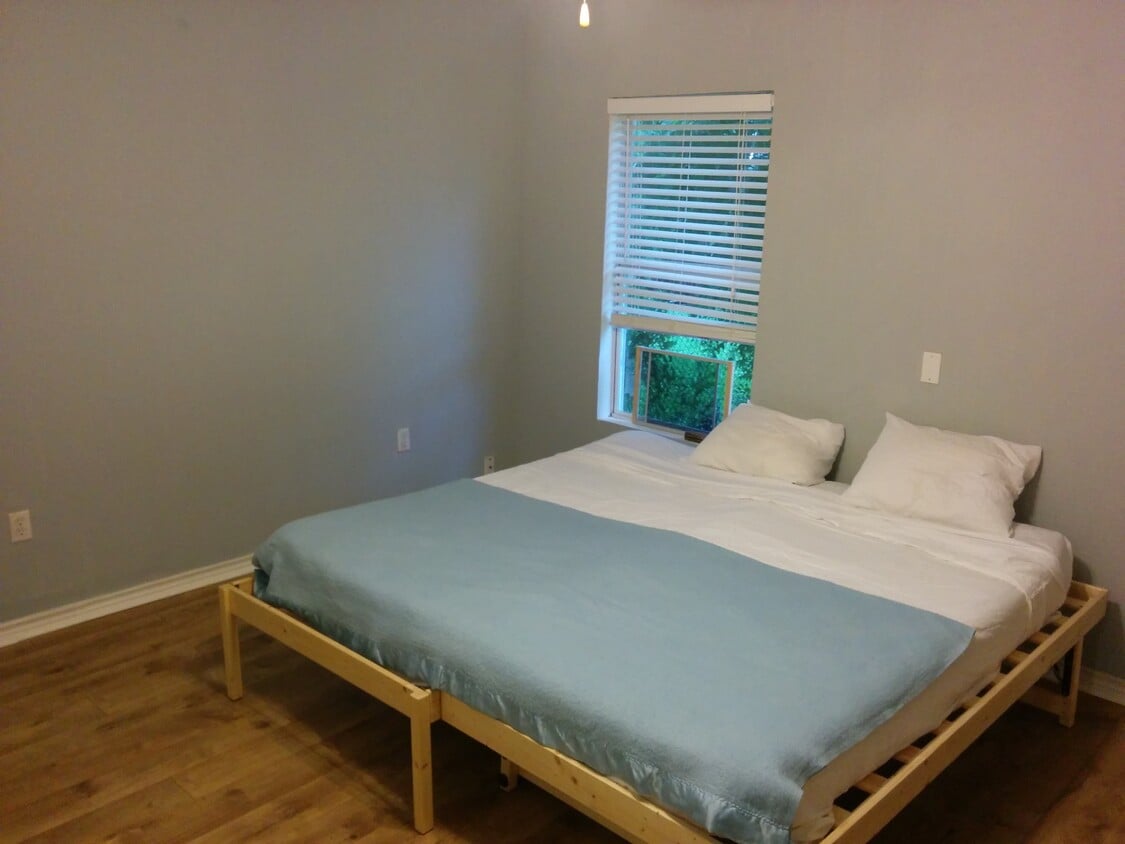 Foto principal - 623 Barbe St