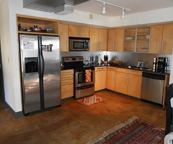 Building Photo - 329 E Colorado-90