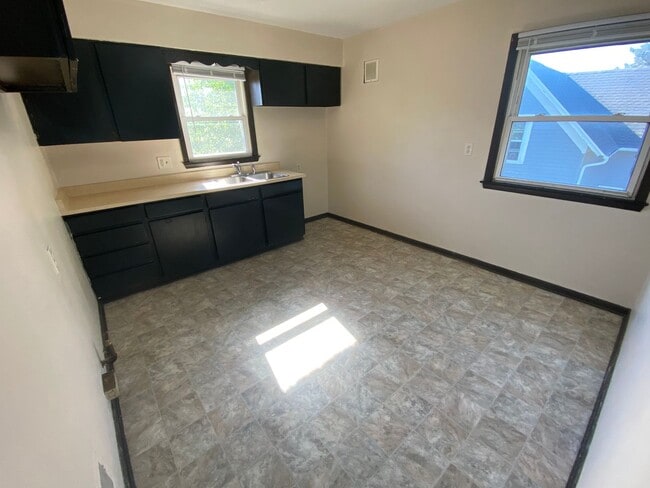 Building Photo - 5952-54 N 84th St