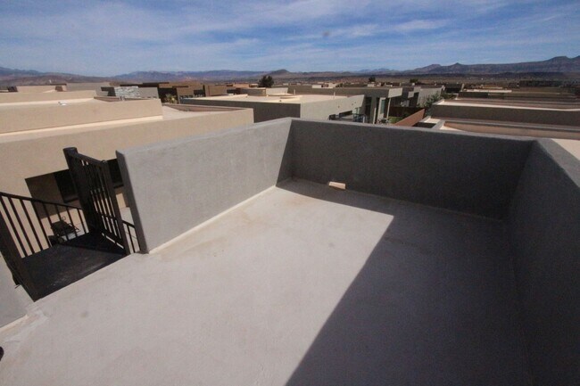 Building Photo - Move in Ready - Sand Hollow and Dunes Retreat