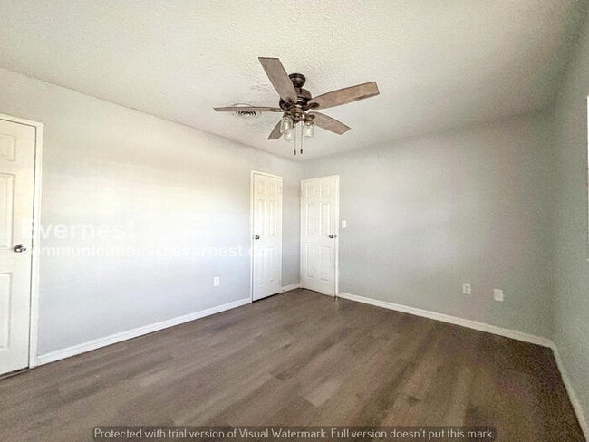 Building Photo - 2112 Wolf Rd