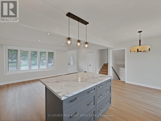 Building Photo - 14 Clement Pl