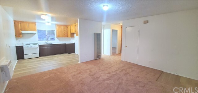 Primary Photo - 742 E F St
