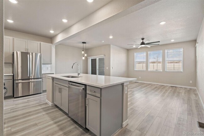 Foto del edificio - 7822 Keebler Dr