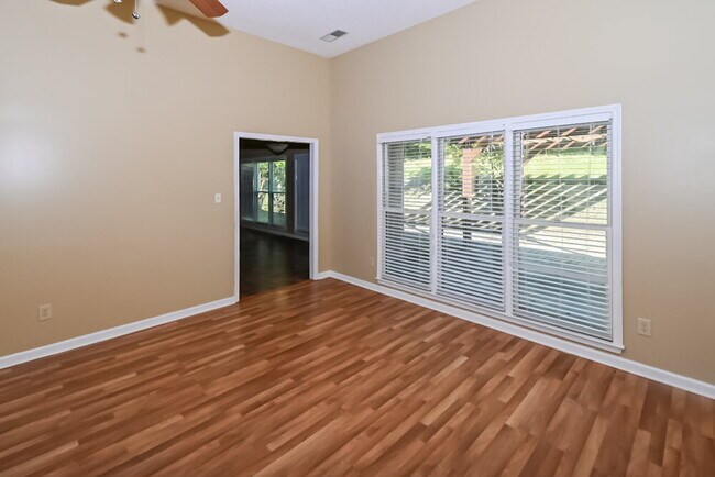 Building Photo - 9224 Chimneyrock Blvd.