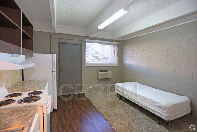Building Photo - 1612 Ave Y