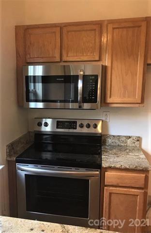Building Photo - 2071 Atherton Heights Ln