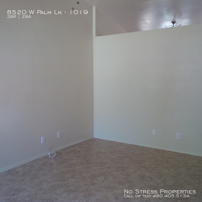 Foto del edificio - 8520 W Palm Ln