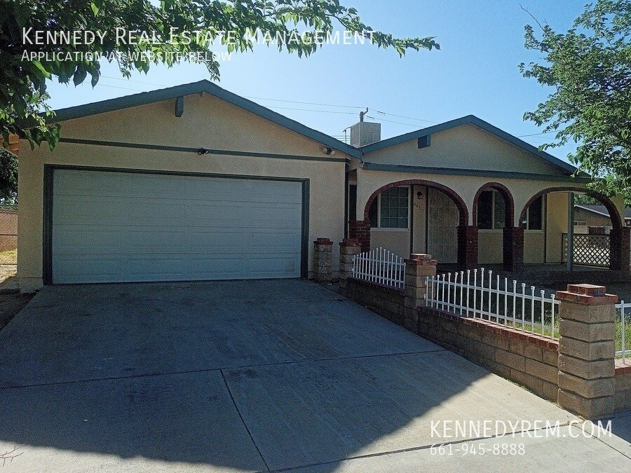 Primary Photo - 44317 Benald St