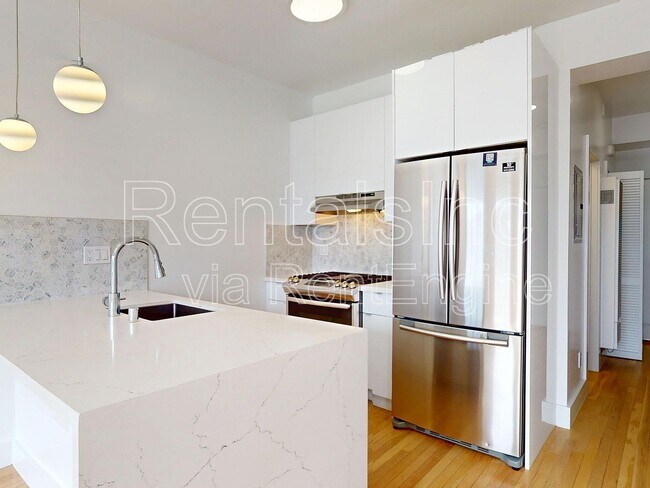 Foto del edificio - 1294 Grove St