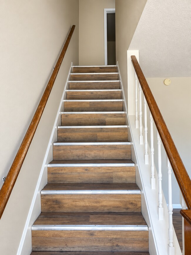 Foto del edificio - 4938 Log Cabin Dr