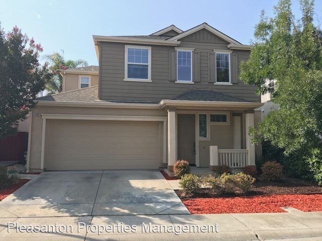 Primary Photo - 3 br, 2.5 bath House - 2259 S. Donovan Way