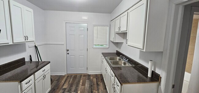 Foto del edificio - 1328 Semmes St