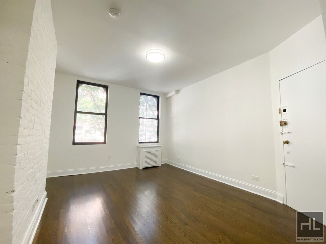 Foto del edificio - EAST 89TH STREET