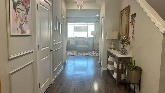 Building Photo - Spacious & Modern 4-Bed, 2.5-Bath Home in Camas