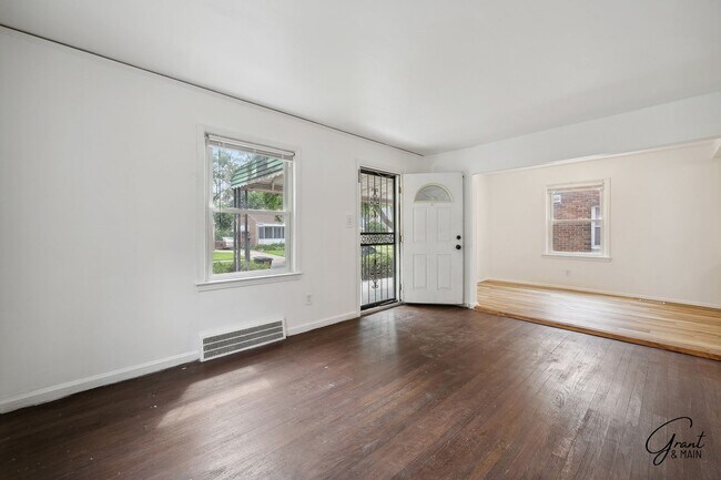 Foto del edificio - 3 Bedroom Bungalow Eastside - SECTION 8 ONLY