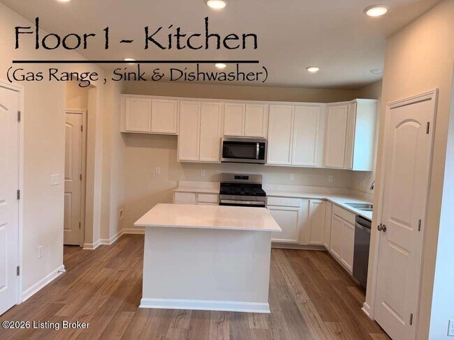 Foto del edificio - 2019 Lyndon Green Cir