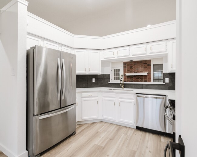 Foto del edificio - 301 Sheffield Dr