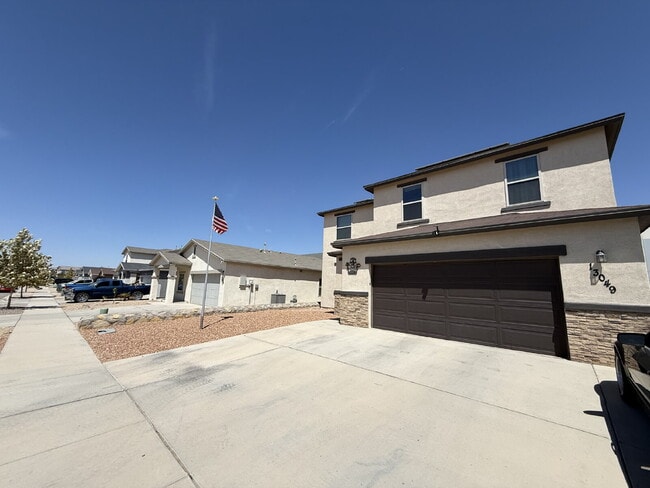 Building Photo - 13049 Aerodrome Ave