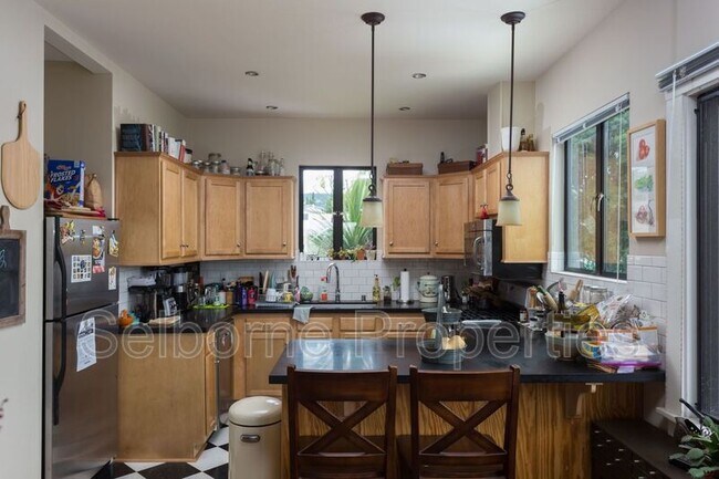 Foto del edificio - 5208 Fleming Ave