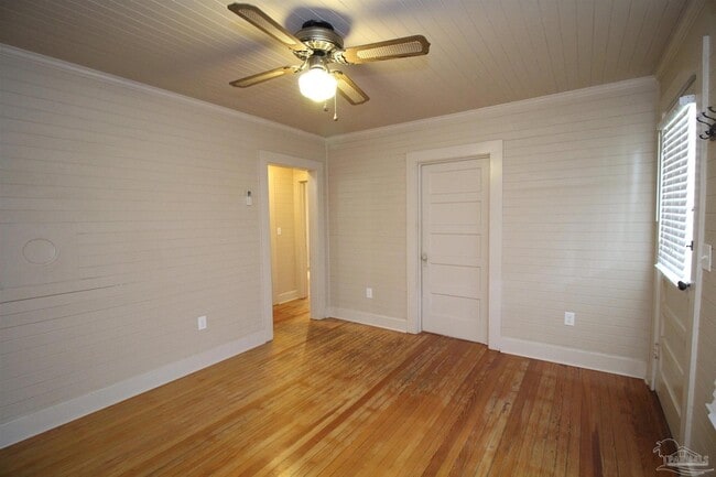 Foto del edificio - 3102 E De Soto St