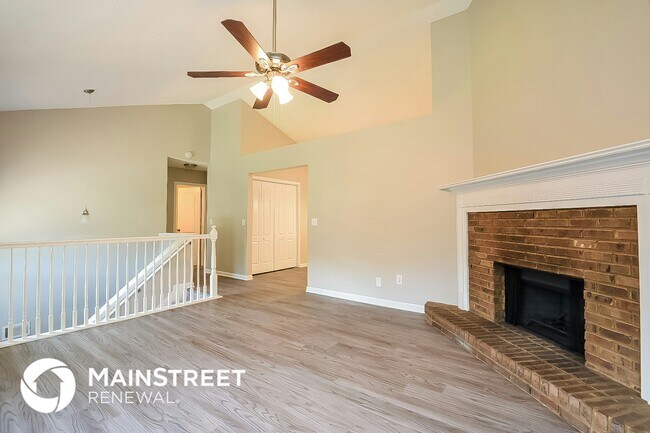 Building Photo - 14 Indian Hills Dr