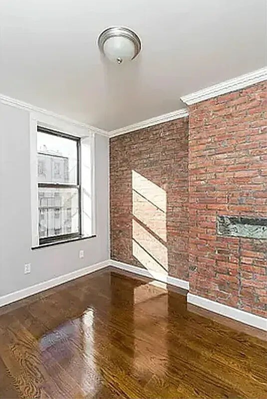 Building Photo - 420 W 51st ST