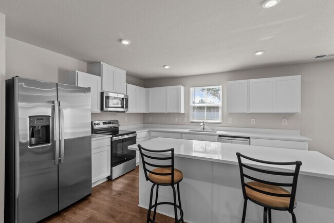 Foto del edificio - Spacious Home for Rent in Portsmouth!