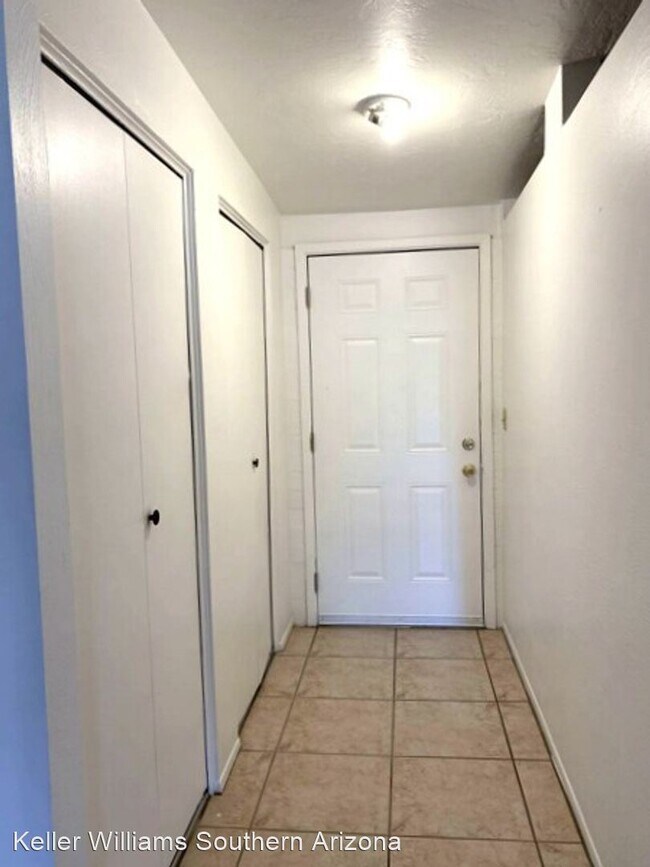 Building Photo - 1 br, 1 bath House - 7425 E Desert Spring Dr