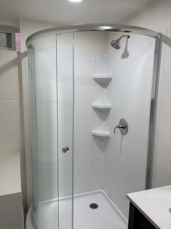 Foto del edificio - Small home for rent. Private entry 1 BR 1 ...