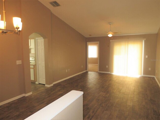 Building Photo - 3106 Pine Top Dr