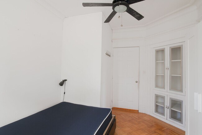 Photo du bâtiment - 1245 Rue St Marc