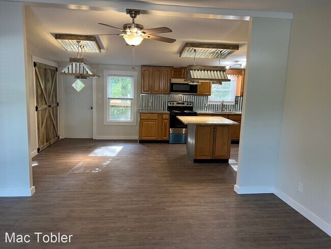 Foto del edificio - 4 br, 2 bath House - 4870 Harrison Lane