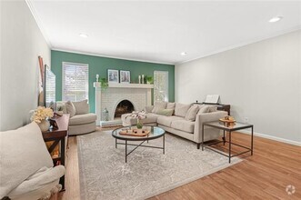 Building Photo - 7731 Meadow Park Dr