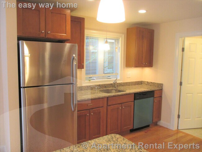 Building Photo - Spring Hill/Magoun Sq Total Renovation - 1...