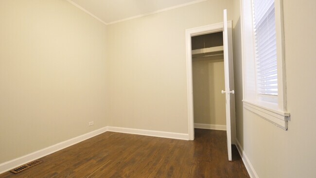 Foto del edificio - 2259 W Hirsch St