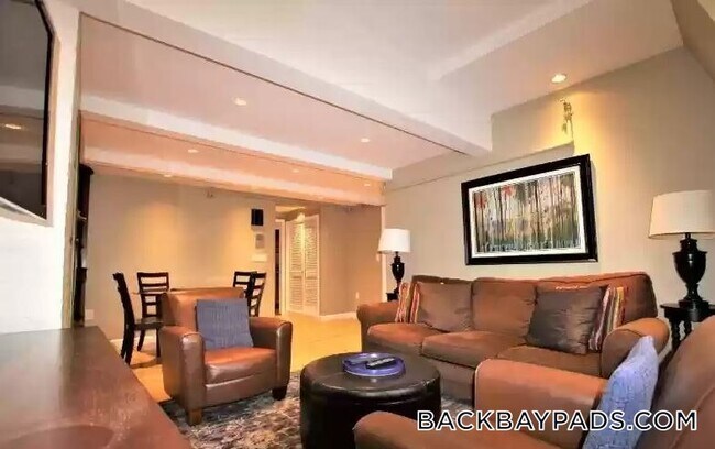 Foto del edificio - 113 Beacon St