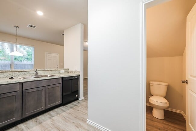 Building Photo - 2715 Bouvardia Wy