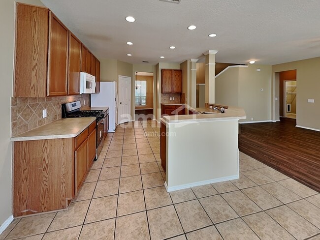 Building Photo - 2914 Acacia Fair Ln