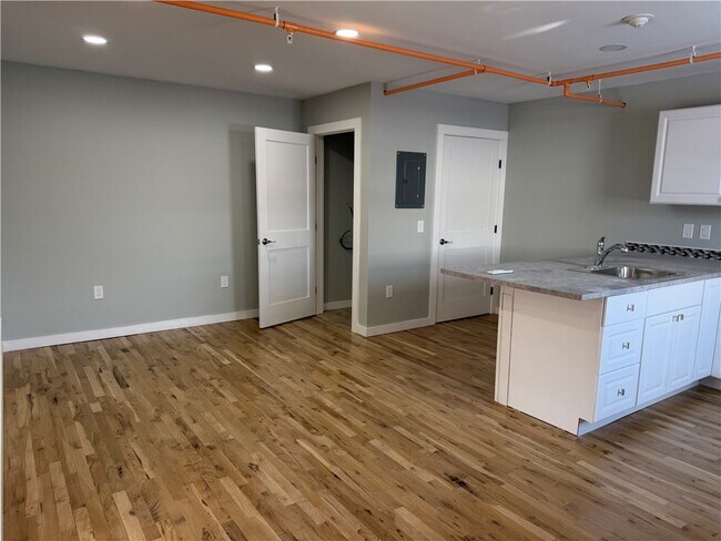 Foto del edificio - 123 W Market St