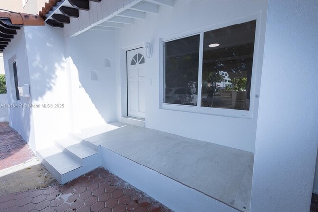 Building Photo - 2675 SW 24th Ter