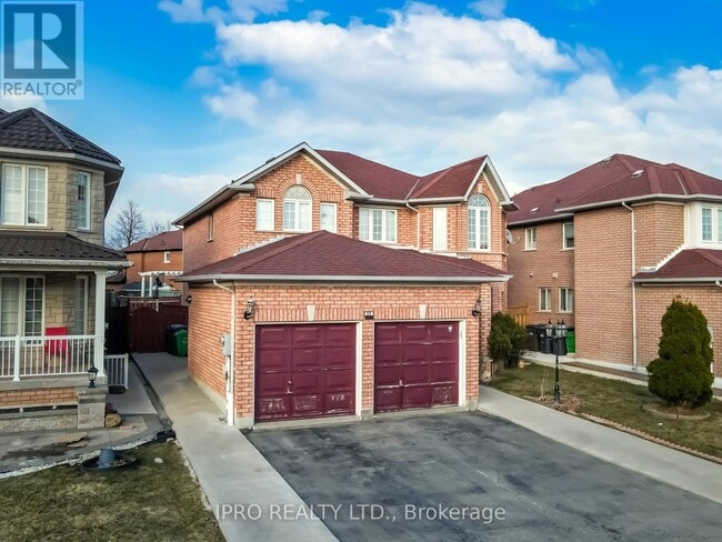 Building Photo - 285 Fernforest Dr